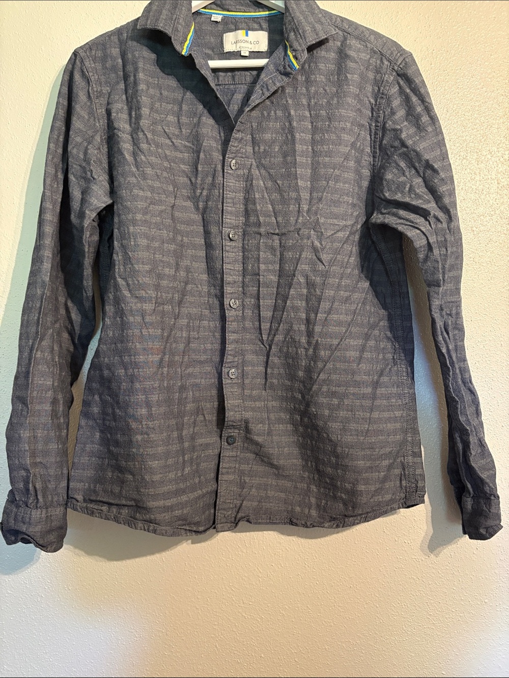 Larsson & Co. Men's Dark Gray Button-Up Shirt with Yellow & Blue Trim